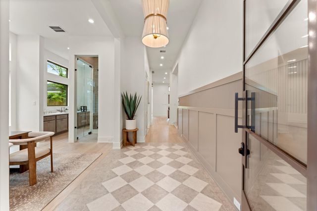 710 E 18th Street, Houston, TX 77008