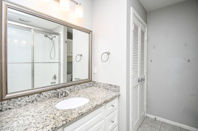 2332 Winrock Boulevard 161, Houston, TX 77057