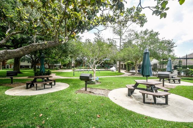 2332 Winrock Boulevard 161, Houston, TX 77057