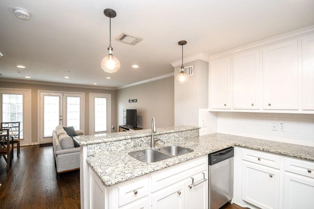 2332 Winrock Boulevard 161, Houston, TX 77057