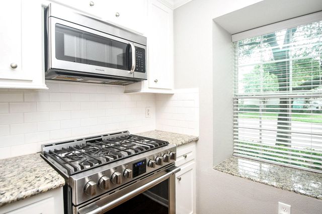 2332 Winrock Boulevard 161, Houston, TX 77057