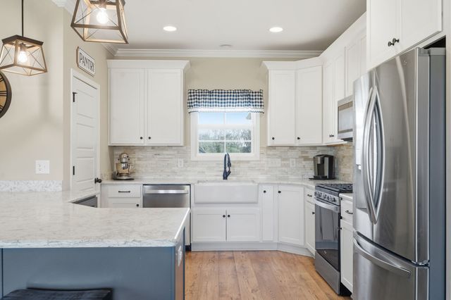 107 Bowwater Pl, Gallatin, TN 37066