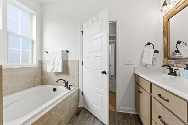 107 Bowwater Pl, Gallatin, TN 37066