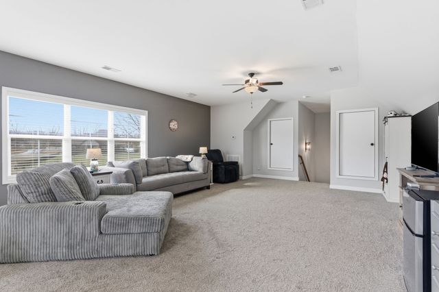 107 Bowwater Pl, Gallatin, TN 37066