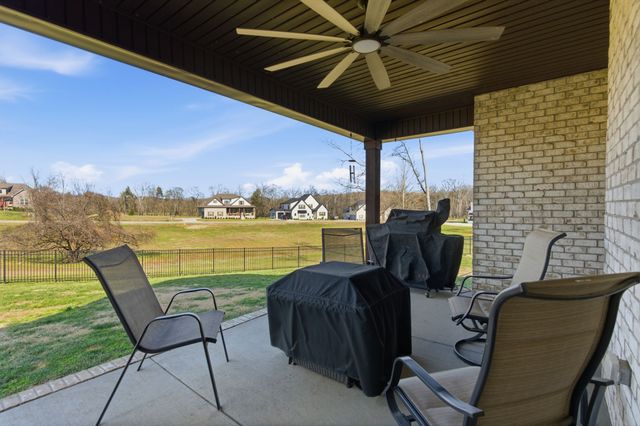 107 Bowwater Pl, Gallatin, TN 37066