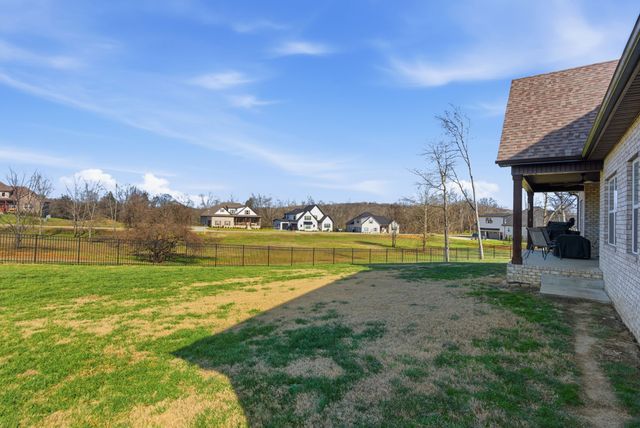 107 Bowwater Pl, Gallatin, TN 37066