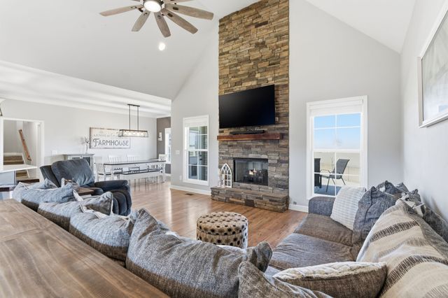 107 Bowwater Pl, Gallatin, TN 37066