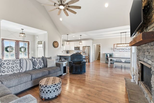 107 Bowwater Pl, Gallatin, TN 37066