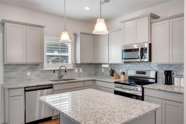 317 Lucyanna NW Lane, Cartersville, GA 30120