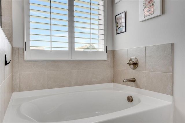 317 Lucyanna NW Lane, Cartersville, GA 30120