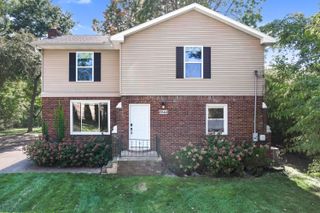 6044 Davison Road, Burton, MI 48509