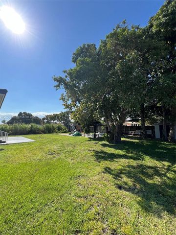 335 W 50th St, Hialeah, FL 33012