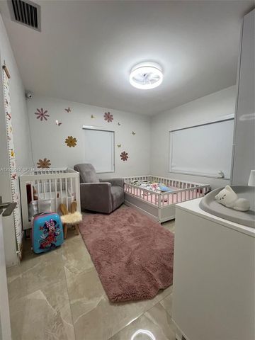 335 W 50th St, Hialeah, FL 33012