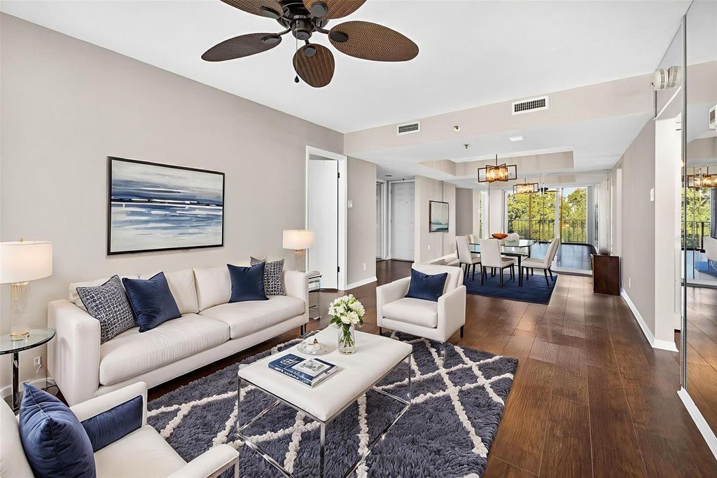 Image 17 of property listing at 3211 W SWANN AVENUE 502, Tampa, FL 33609