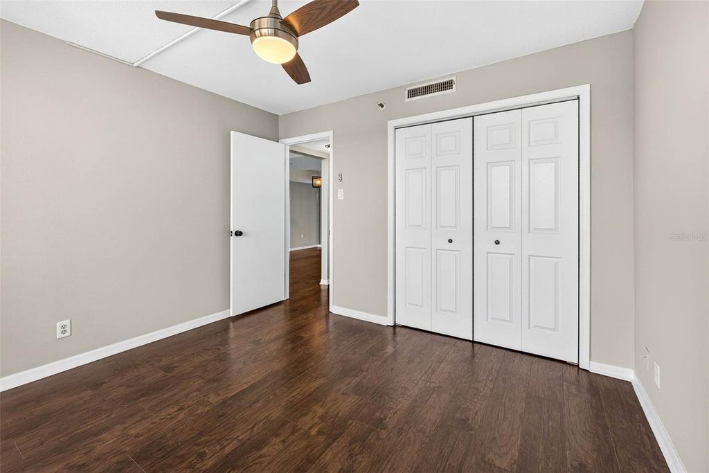 Image 26 of property listing at 3211 W SWANN AVENUE 502, Tampa, FL 33609