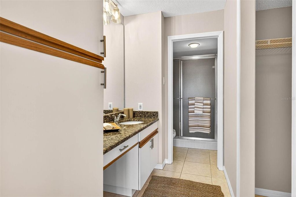 Image 32 of property listing at 3211 W SWANN AVENUE 502, Tampa, FL 33609