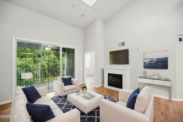 8550 TOUCHTON Road 2032, Jacksonville, FL 32216