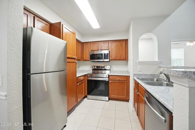 8550 TOUCHTON Road 2032, Jacksonville, FL 32216