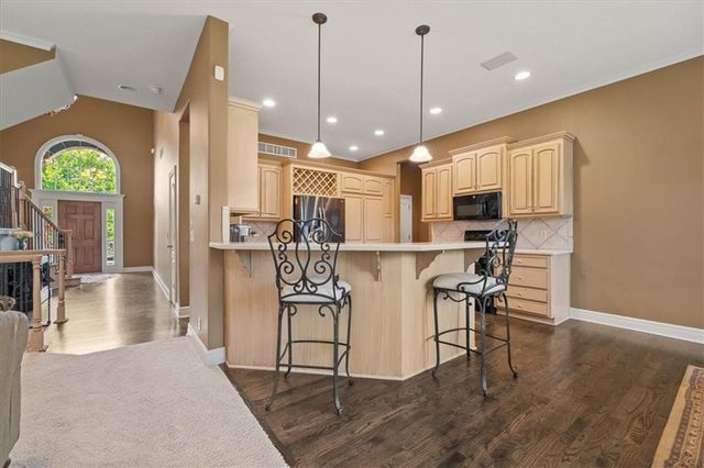 14961 S Glen Eyrie Street, Olathe, KS 66061