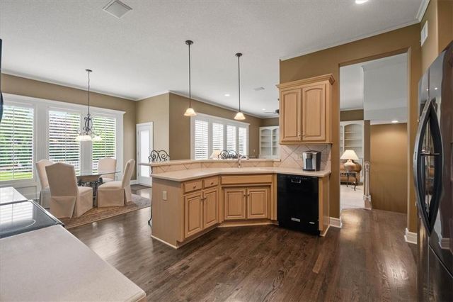 14961 S Glen Eyrie Street, Olathe, KS 66061