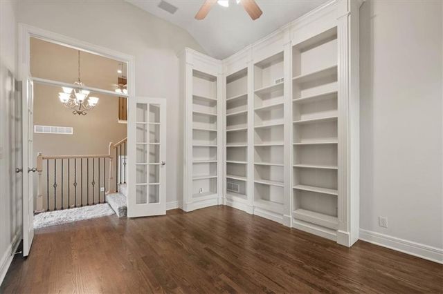 14961 S Glen Eyrie Street, Olathe, KS 66061