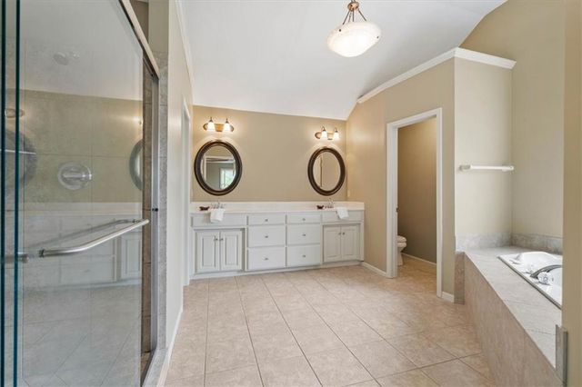 14961 S Glen Eyrie Street, Olathe, KS 66061