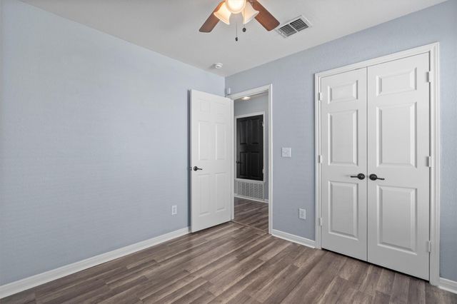 5036 Lexington Meadow LN, Del Valle, TX 78617