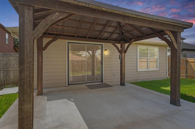 5036 Lexington Meadow LN, Del Valle, TX 78617