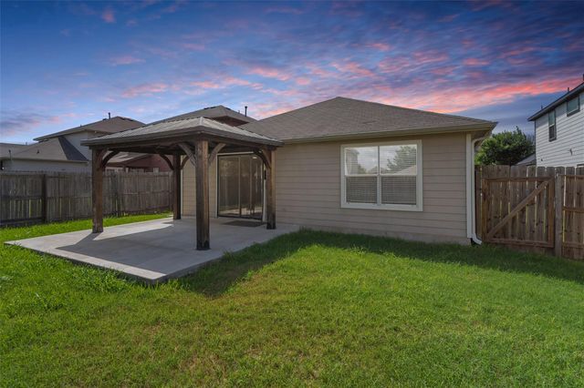 5036 Lexington Meadow LN, Del Valle, TX 78617