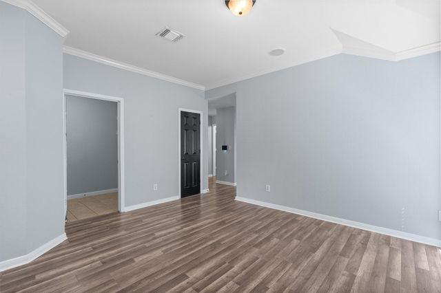 5036 Lexington Meadow LN, Del Valle, TX 78617