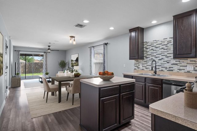 5036 Lexington Meadow LN, Del Valle, TX 78617