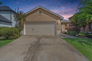 5036 Lexington Meadow LN, Del Valle, TX 78617