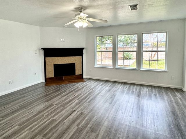8435 Resada Park Lane, Richmond, TX 77407