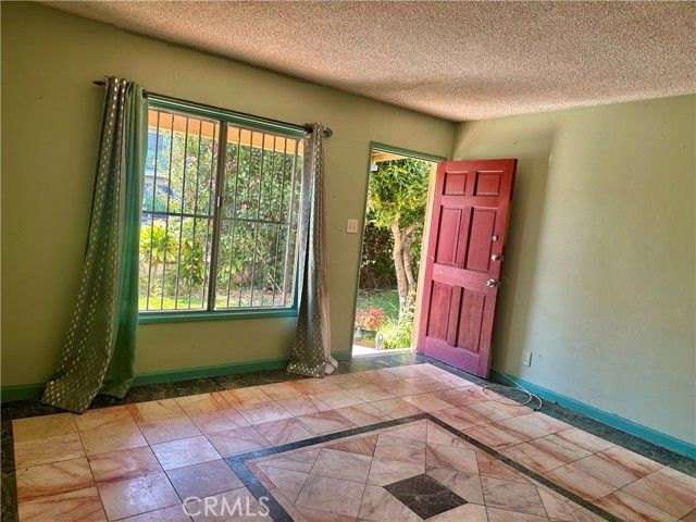 13608 Yukon Avenue, Hawthorne, CA 90250