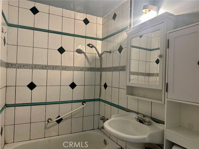 13608 Yukon Avenue, Hawthorne, CA 90250