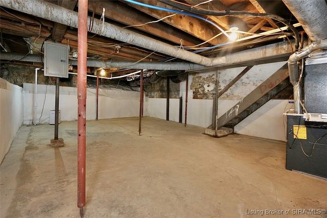 1748 E Oak Street, New Albany, IN 47150