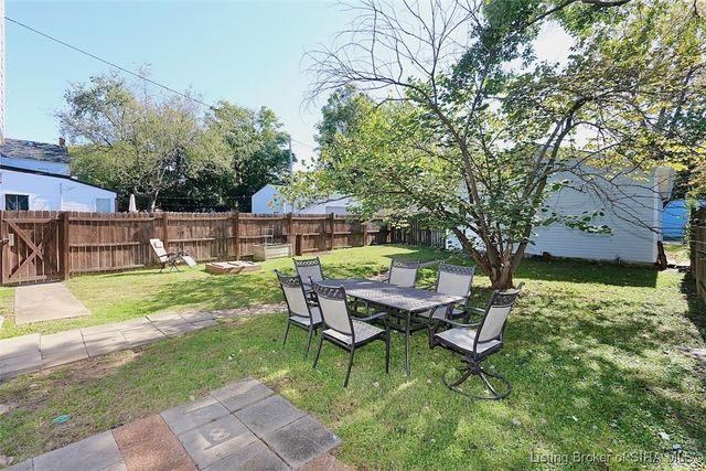 1748 E Oak Street, New Albany, IN 47150