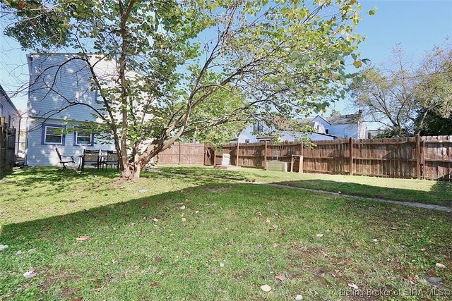 1748 E Oak Street, New Albany, IN 47150