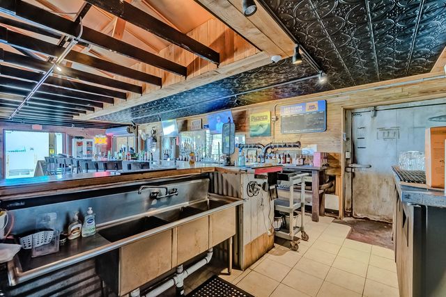1035 Tx-87, Crystal Beach, TX 77650
