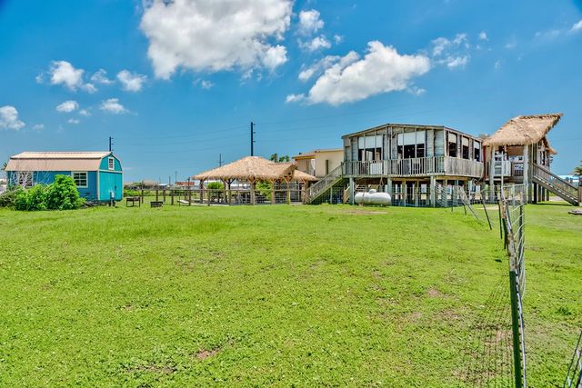 1035 Tx-87, Crystal Beach, TX 77650