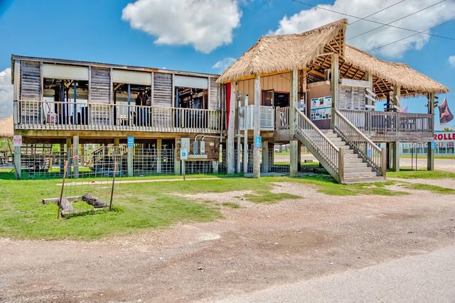 1035 Tx-87, Crystal Beach, TX 77650