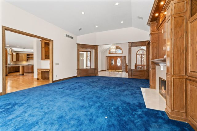 12137 Grandview Terrace, Apple Valley, MN 55124