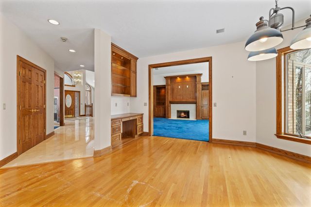 12137 Grandview Terrace, Apple Valley, MN 55124