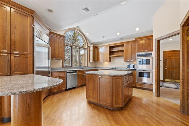 12137 Grandview Terrace, Apple Valley, MN 55124