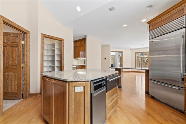 12137 Grandview Terrace, Apple Valley, MN 55124