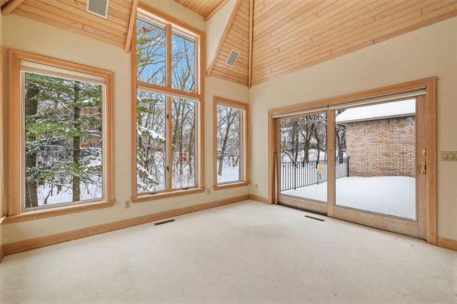 12137 Grandview Terrace, Apple Valley, MN 55124