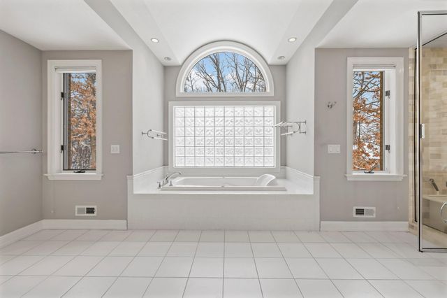 12137 Grandview Terrace, Apple Valley, MN 55124