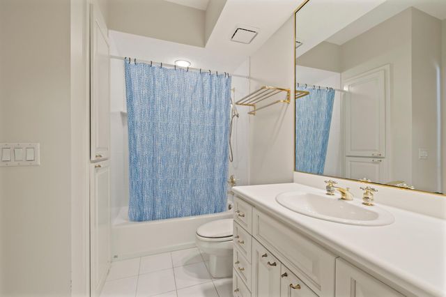 12137 Grandview Terrace, Apple Valley, MN 55124