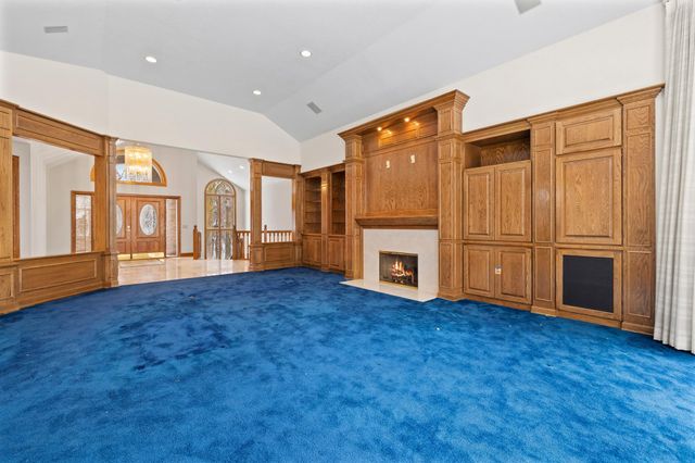 12137 Grandview Terrace, Apple Valley, MN 55124