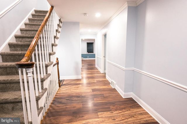 7722 OLD YORK RD, Elkins Park, PA 19027